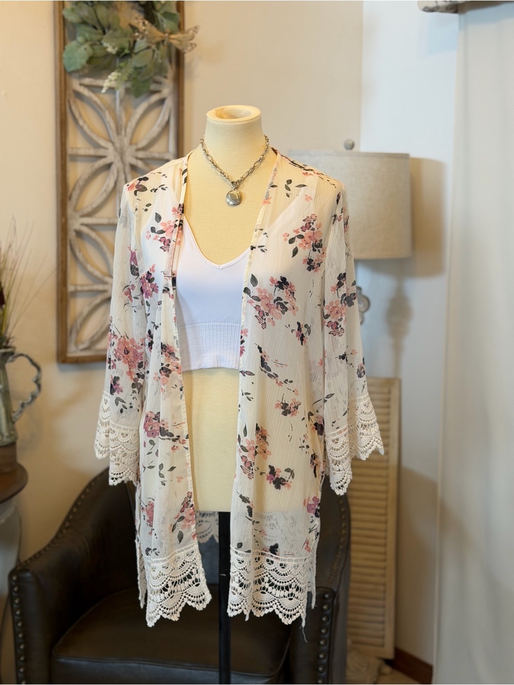 Floral Lace-Trim Open Front Cardigan/Kimono- Cream/Pink